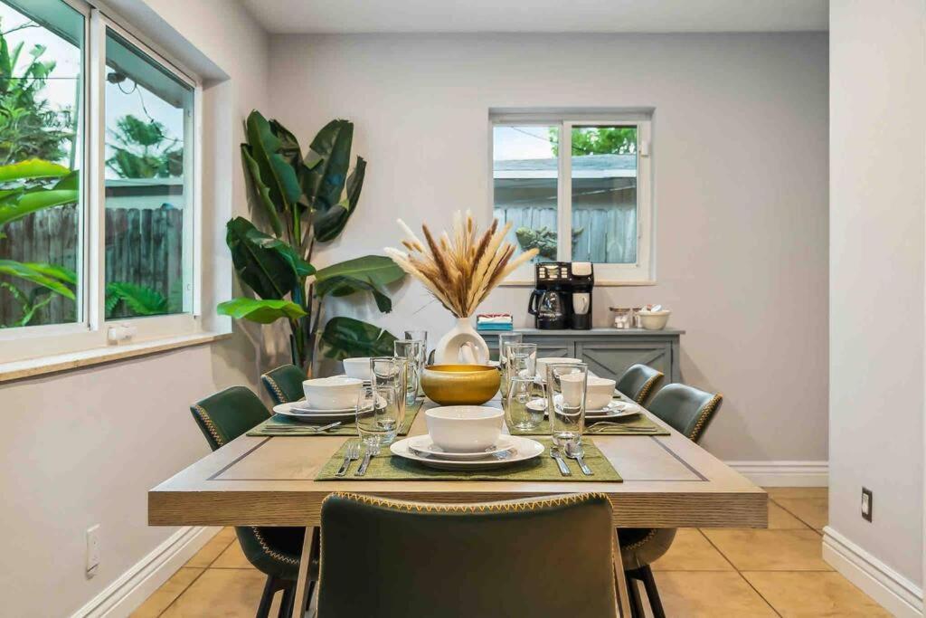 Private Oasis With Pool Near Beaches, Dining & Las Olas Fort Lauderdale Esterno foto
